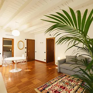  Apartment Domus - Residenza Marconi
